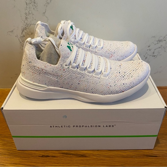 APL Women’s TechLoom Breeze - White - 7 (NWT) - Picture 5 of 8